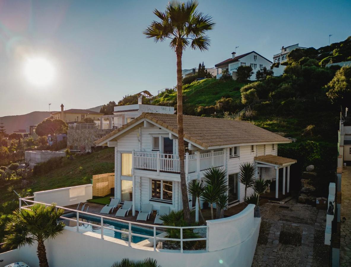 Increible Villa De Madera Con Vistas Al Mar Algeciras Luaran gambar