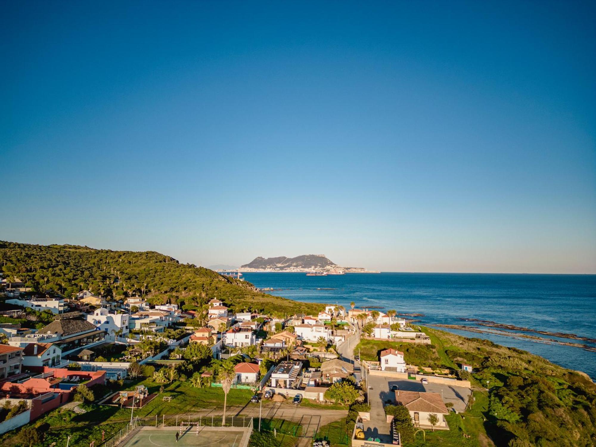 Increible Villa De Madera Con Vistas Al Mar Algeciras Luaran gambar
