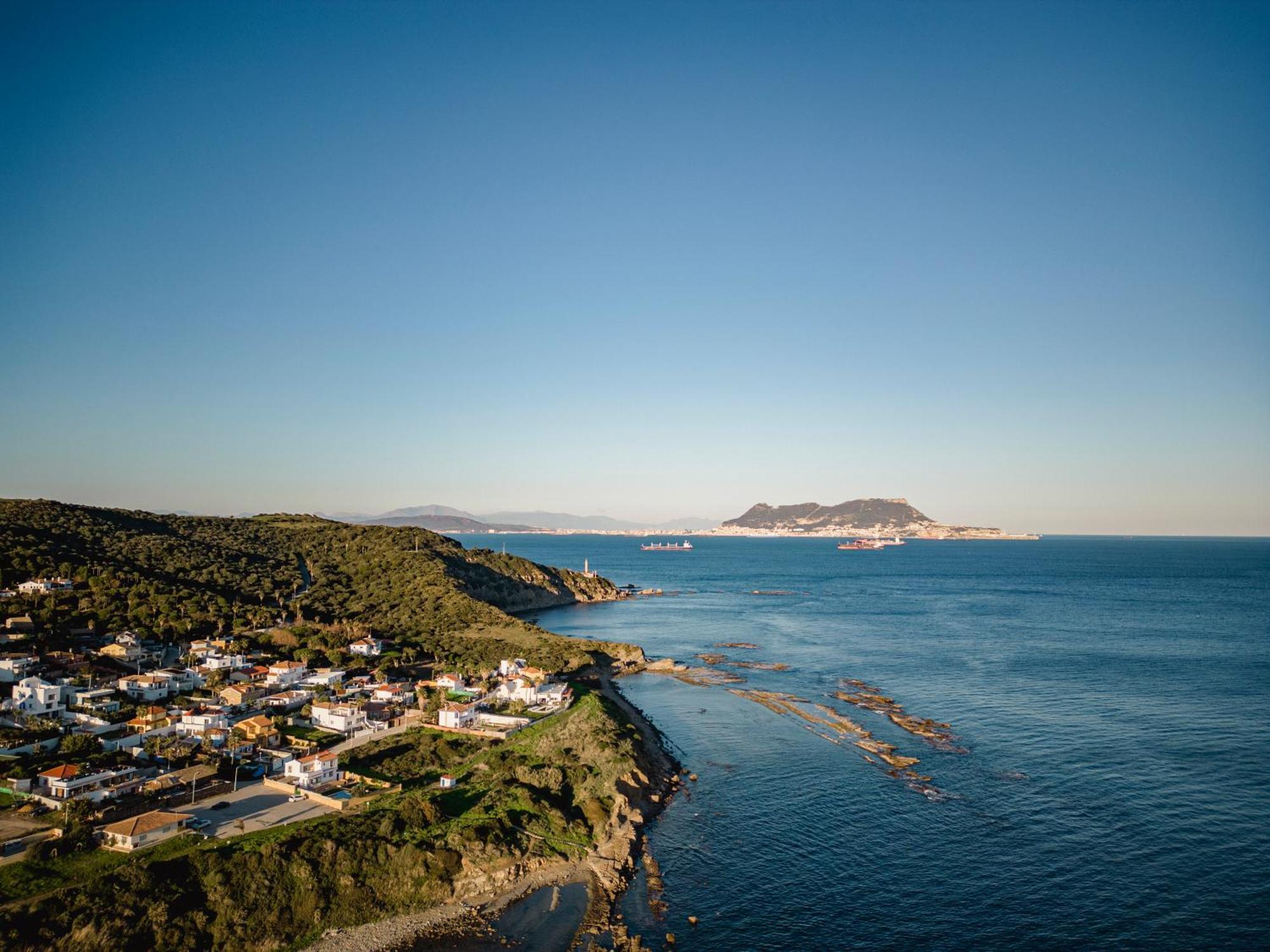 Increible Villa De Madera Con Vistas Al Mar Algeciras Luaran gambar